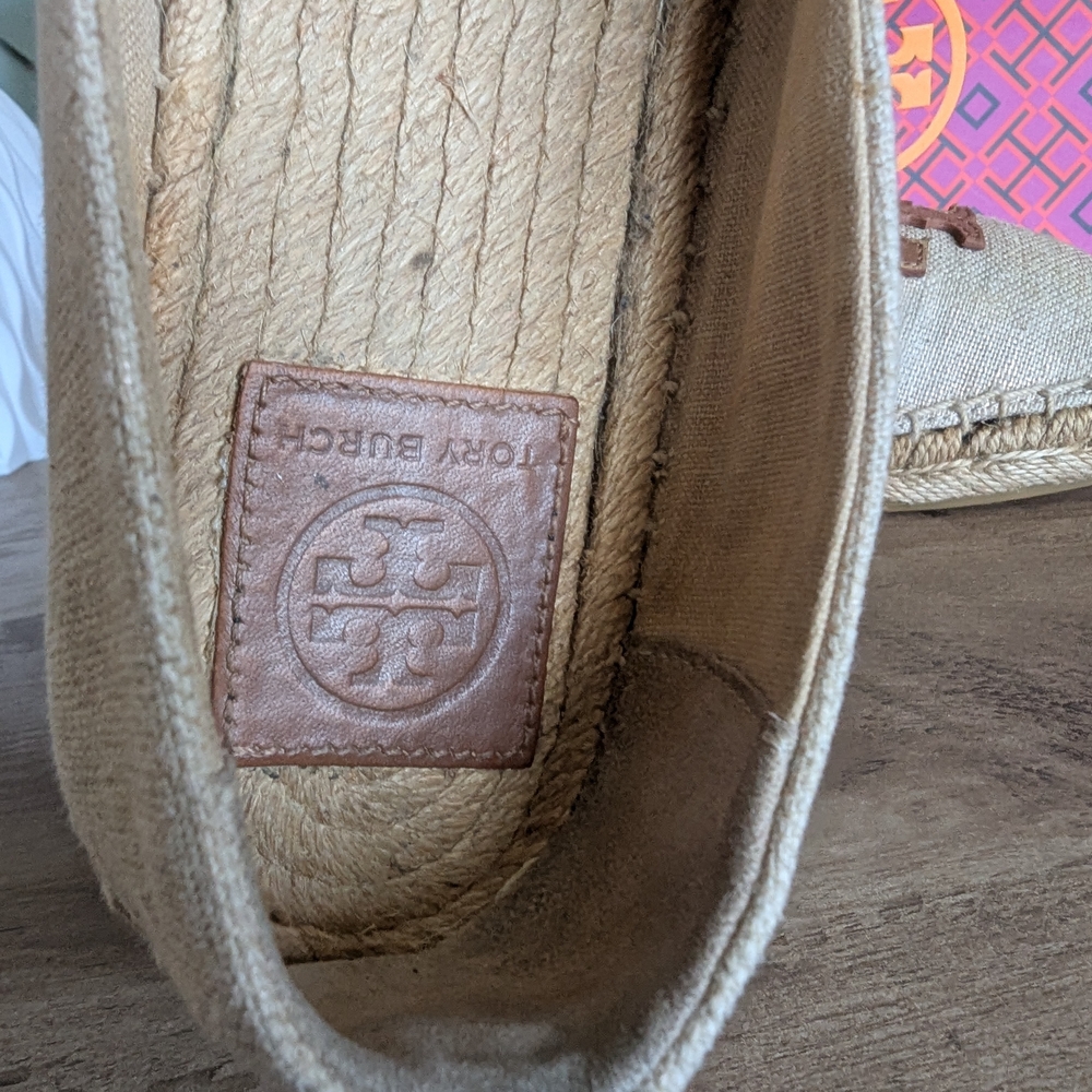 Tory Burch Beige Canvas Espadrille Flats with Logo - Picture 7 of 13